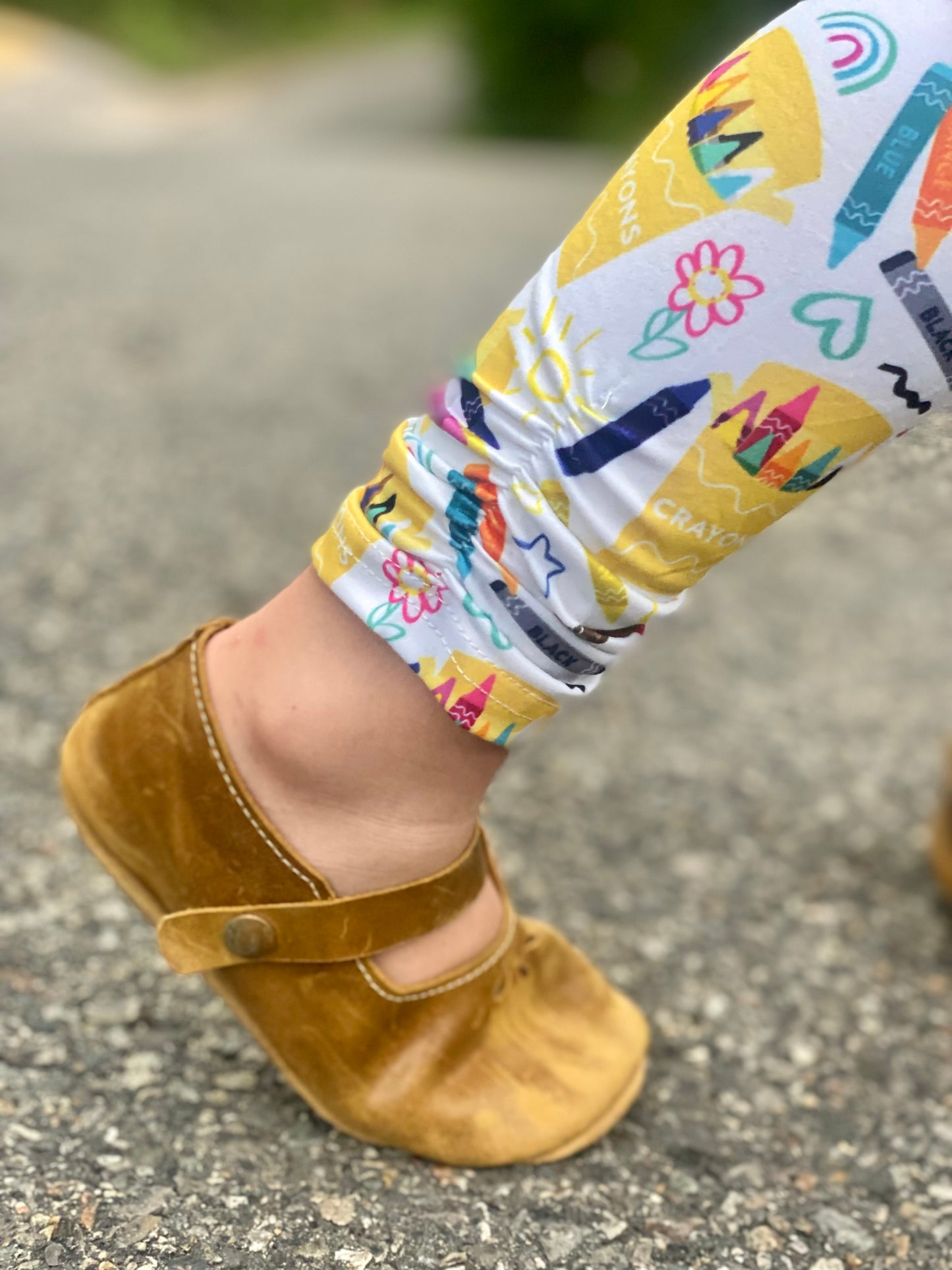 Get Your Cray-on Leggings