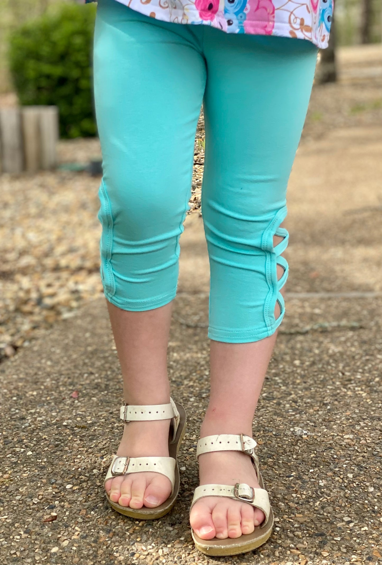 Girls Mint Capri Legging